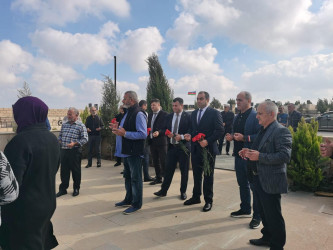 Şəhid Əzizov Elgün Elman oğlunun şəhadətinin ildönümü ilə əlaqədar məzarı ziyarət olundu