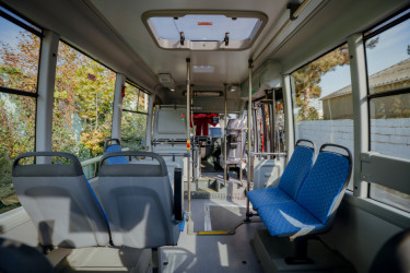 Heydər Əliyev Fondunun vitse-prezidenti, IDEA İctimai Birliyinin təsisçisi və rəhbəri Leyla Əliyeva, Bakı Media Mərkəzinin rəhbəri Arzu Əliyeva və Alena Əliyeva “Təmiz Dünya” Qadınlara Yardım İctimai Birliyinin sığınacaq mərkəzində yaşayan uşaqlar üçün təşkil olunan bayram şənliyində iştirak etdilər