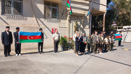 Şəhid Qurbanov Davud Tariyel oğlunun şəhadətinin ildönümü ilə əlaqədar barelyefi önündə anım tədbiri keçirildi