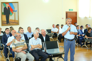 21 avqust 2025-ci il tarixində Binəqədi Rayon İcra Hakimiyyətinin başçısı Elxan Allahverdiyevin 9-cu mikrorayon sakinləri ilə səyyar qəbulu keçirildi