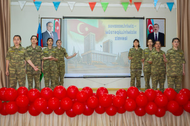 Binəqədi rayonu 83 nömrəli məktəb-liseyin birgə təşkilatçılığı ilə "Konstitusiya və Suverenlik ili"nə həsr edilmiş "Suverenliyimiz-Müstəqilliyimizin zirvəsi" adlı tədbir keçirildi