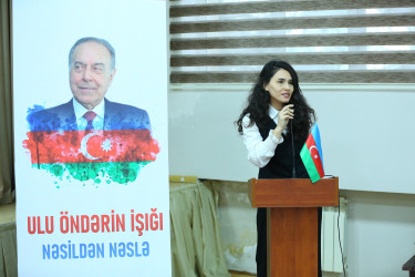 Binəqədi rayonu 83 № li məktəb-liseydə Ümummilli Lider Heydər Əliyevin xatirəsinə həsr olunmuş “Ulu Öndərin izi ilə – nəsildən nəsilə” adlı tədbir keçirildi