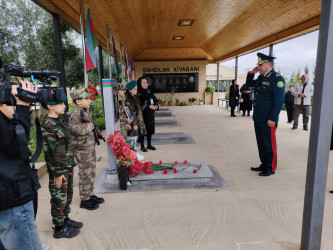 Şəhid Şəhid Səmədov Nicat Şahin oğlunun şəhadətinin ildönümü ilə əlaqədar məzarı ziyarət olundu