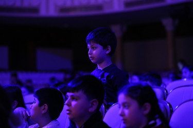 Rayon ərazisində yaşayan uşaqlar sosialyönümlü layihə çərçivəsində Akademik Milli Dram Teatrında “Gözəl və Bədheybət” tamaşasını izlədilər