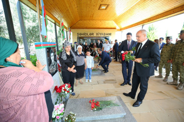 27 Sentyabr Anım Günü ilə əlaqədar 27 sentyabr 2026-cı il tarixində şəhidlərimizin əziz xatirəsi böyük ehtiramla yad edilməsi