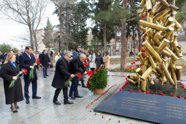 20 Yanvar faciəsinin 34-cü ildönümü ilə əlaqədar  Biləcəri qəsəbəsində yerləşən 20 Yanvar şəhidlərinin xatirə parkında ucaldılmış “Güllə yağışı” abidəsi ziyarəti 19.01.2024