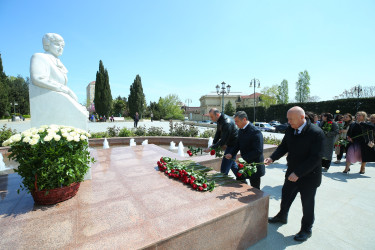 28 aprel 2026-cı il tarixində Binəqədi rayonunda yerləşən akademik Zərifə Əliyeva adına istirahət parkında görkəmli alim, Əməkdar elm xadimi, tibb elmləri doktoru, professor, akademik Zərifə xanım Əliyevanın anadan olmasının 103 illiyi münasibətilə abidəsinin ziyarət olunması