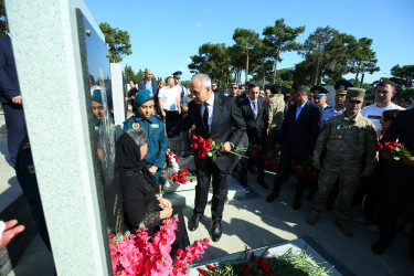 27 Sentyabr Anım Günü ilə əlaqədar 27 sentyabr 2026-cı il tarixində şəhidlərimizin əziz xatirəsi böyük ehtiramla yad edilməsi