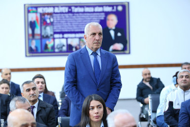 23 aprel 2026-cı il tarixində Binəqədi Rayon İcra Hakimiyyətinin başçısı Elxan Allahverdiyevin 8-ci mikrorayon sakinləri ilə səyyar qəbulu