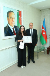 11 sentyabr 2026-cı il tarixində  2025-2026-cı tədris ilində ali təhsil müəssisələrinə tələbə qəbulu imtahanında Binəqədi rayonu üzrə yüksək nəticə göstərən gənclərlə  görüş