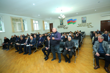 24 fevral 2026-cı il tarixində Binəqədi Rayon İcra Hakimiyyətinin başçısı Elxan Allahverdiyevin 8-ci mikrorayon sakinləri ilə səyyar qəbulu