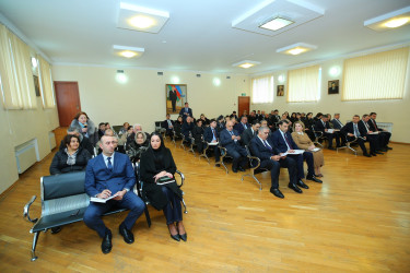 12 fevral 2026-cı il tarixində Binəqədi Rayon İcra Hakimiyyətinin başçısı Elxan Allahverdiyevin 9-cu mikrorayon sakinləri ilə səyyar qəbulu