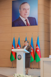 28 yanvar 2026-cı il tarixində Binəqədi Rayon İcra Hakimiyyətində 2025-ci ilin sosial-iqtisadi inkişafının yekunlarına və qarşıda duran vəzifələrə həsr olunan hesabat iclası
