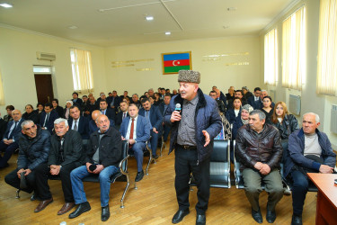 17 aprel 2025-ci il tarixində Binəqədi Rayon İcra Hakimiyyətinin başçısı Elxan Allahverdiyevin M.Ə.Rəsulzadə qəsəbə sakinləri ilə səyyar qəbulu