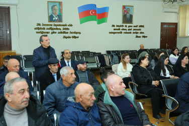 24 fevral 2026-cı il tarixində Binəqədi Rayon İcra Hakimiyyətinin başçısı Elxan Allahverdiyevin 8-ci mikrorayon sakinləri ilə səyyar qəbulu
