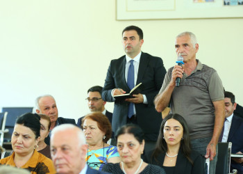 24 sentyabr 2026-cı il tarixində Binəqədi Rayon İcra Hakimiyyətinin başçısı Elxan Allahverdiyevin 9-cu mikrorayon sakinləri ilə səyyar qəbulu