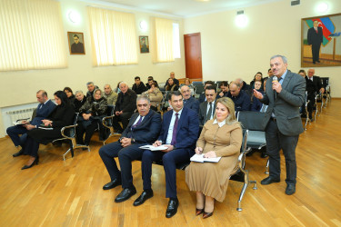 12 fevral 2026-cı il tarixində Binəqədi Rayon İcra Hakimiyyətinin başçısı Elxan Allahverdiyevin 9-cu mikrorayon sakinləri ilə səyyar qəbulu