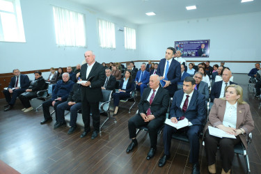 23 aprel 2026-cı il tarixində Binəqədi Rayon İcra Hakimiyyətinin başçısı Elxan Allahverdiyevin 8-ci mikrorayon sakinləri ilə səyyar qəbulu