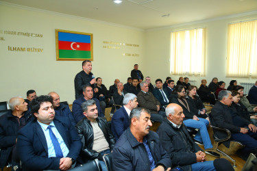 17 aprel 2025-ci il tarixində Binəqədi Rayon İcra Hakimiyyətinin başçısı Elxan Allahverdiyevin M.Ə.Rəsulzadə qəsəbə sakinləri ilə səyyar qəbulu