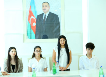 11 sentyabr 2026-cı il tarixində  2025-2026-cı tədris ilində ali təhsil müəssisələrinə tələbə qəbulu imtahanında Binəqədi rayonu üzrə yüksək nəticə göstərən gənclərlə  görüş