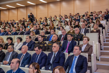 28 yanvar 2026-cı il tarixində Binəqədi Rayon İcra Hakimiyyətində 2025-ci ilin sosial-iqtisadi inkişafının yekunlarına və qarşıda duran vəzifələrə həsr olunan hesabat iclası
