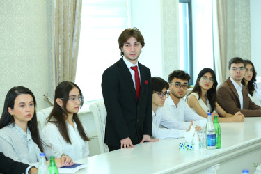 11 sentyabr 2026-cı il tarixində  2025-2026-cı tədris ilində ali təhsil müəssisələrinə tələbə qəbulu imtahanında Binəqədi rayonu üzrə yüksək nəticə göstərən gənclərlə  görüş