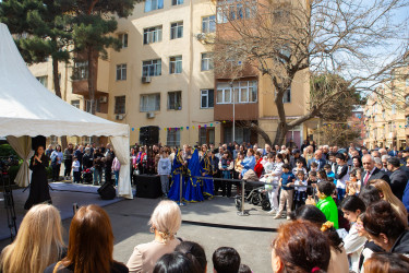 “Konstitusiya və Suverenlik İli” çərçivəsində  Binəqədi rayonunda “Novruz bayramı” münasibətilə tədbir 18.03.2025