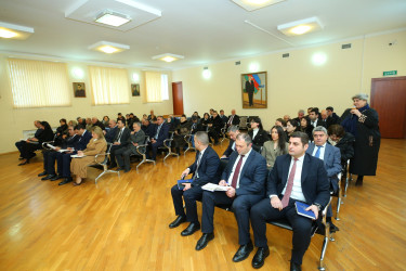 12 fevral 2026-cı il tarixində Binəqədi Rayon İcra Hakimiyyətinin başçısı Elxan Allahverdiyevin 9-cu mikrorayon sakinləri ilə səyyar qəbulu