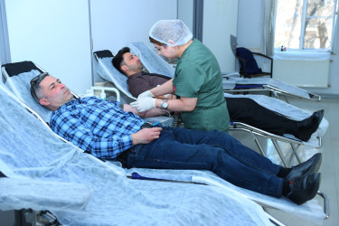 16 aprel 2026-cı il tarixində Binəqədi Rayon İcra Hakimiyyəti və Milli Hematologiya və Transfuziologiya Mərkəzi publik hüquq şəxsin təşkilatçılığı ilə Ə.D.Məlikov adına Binəqədi Tibb Mərkəzində könüllü qanvermə aksiyası