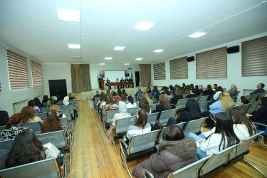 24 fevral 2026-cı il tarixində “Şəhərsalma və Memarlıq İli” çərçivəsində Binəqədi Rayon İcra Hakimiyyətinin təşkilatçılığı ilə H.Hüseynov adına 83 № li məktəb-liseydə “Uşaq hüquqlarının müdafiəsi” mövzusunda tədbir