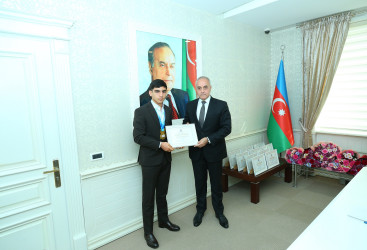 02 fevral 2026-cı il tarixində Binəqədi Rayon İcra Hakimiyyətində gənclərlə 2 Fevral-“Azərbaycan Gəncləri Günü”nə həsr olunmuş tədbir