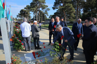 27 Sentyabr - “Anım Günü” ilə əlaqədar Binəqədi rayonunda şəhidlərimizin əziz xatirəsinin böyük ehtiramla yad edilməsi