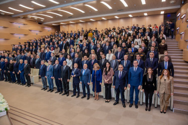 28 yanvar 2026-cı il tarixində Binəqədi Rayon İcra Hakimiyyətində 2025-ci ilin sosial-iqtisadi inkişafının yekunlarına və qarşıda duran vəzifələrə həsr olunan hesabat iclası